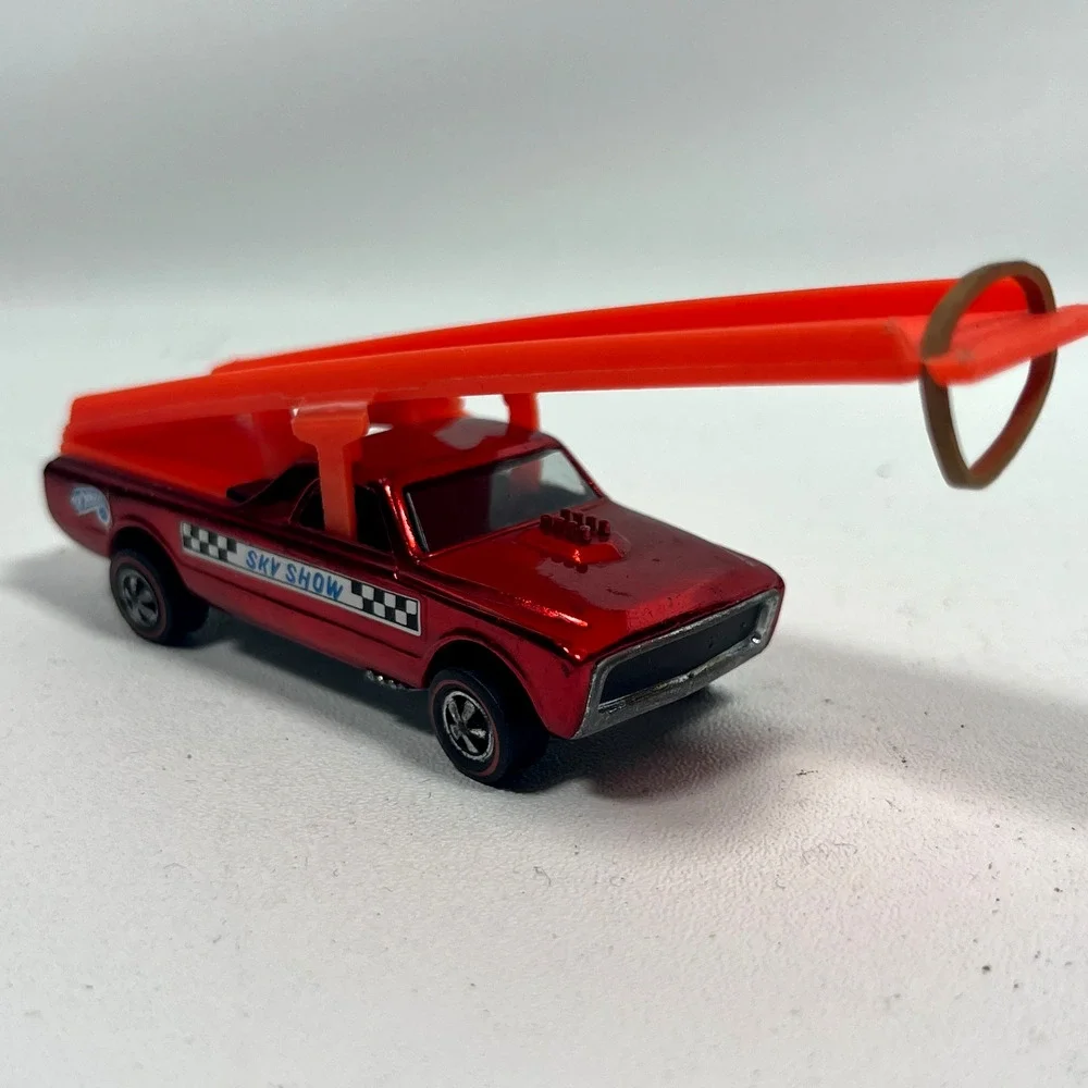 HOT WHEELS Redline 1968 Sky Show Custom Fleetside Rose Red Spectraflame USA